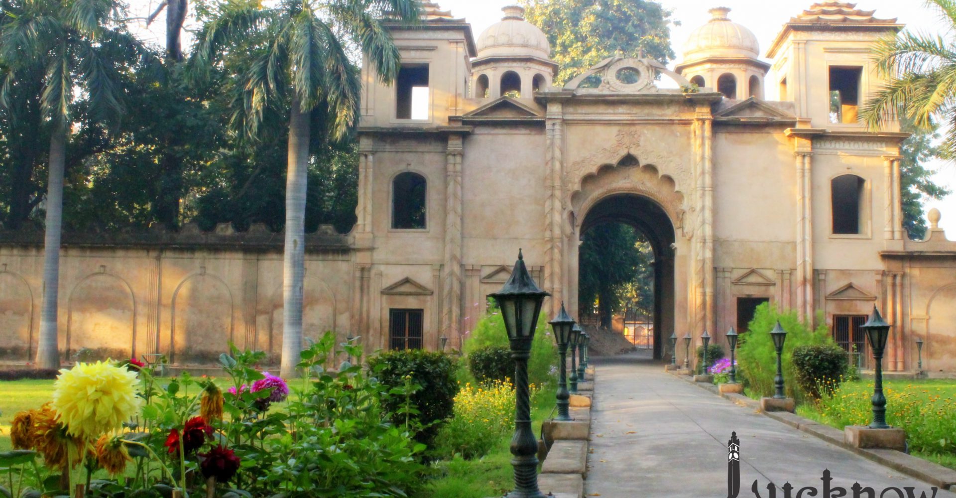 Picture of Gateway at Sikander Bagh, constructed at Lucknow in Medieval times